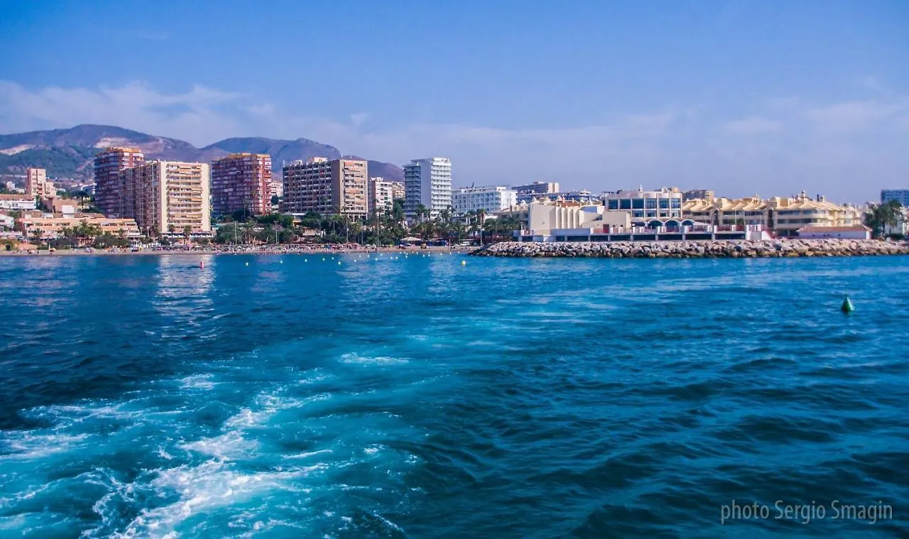 508 Piscis: Mountain-View Apartment with Pool Benalmadena